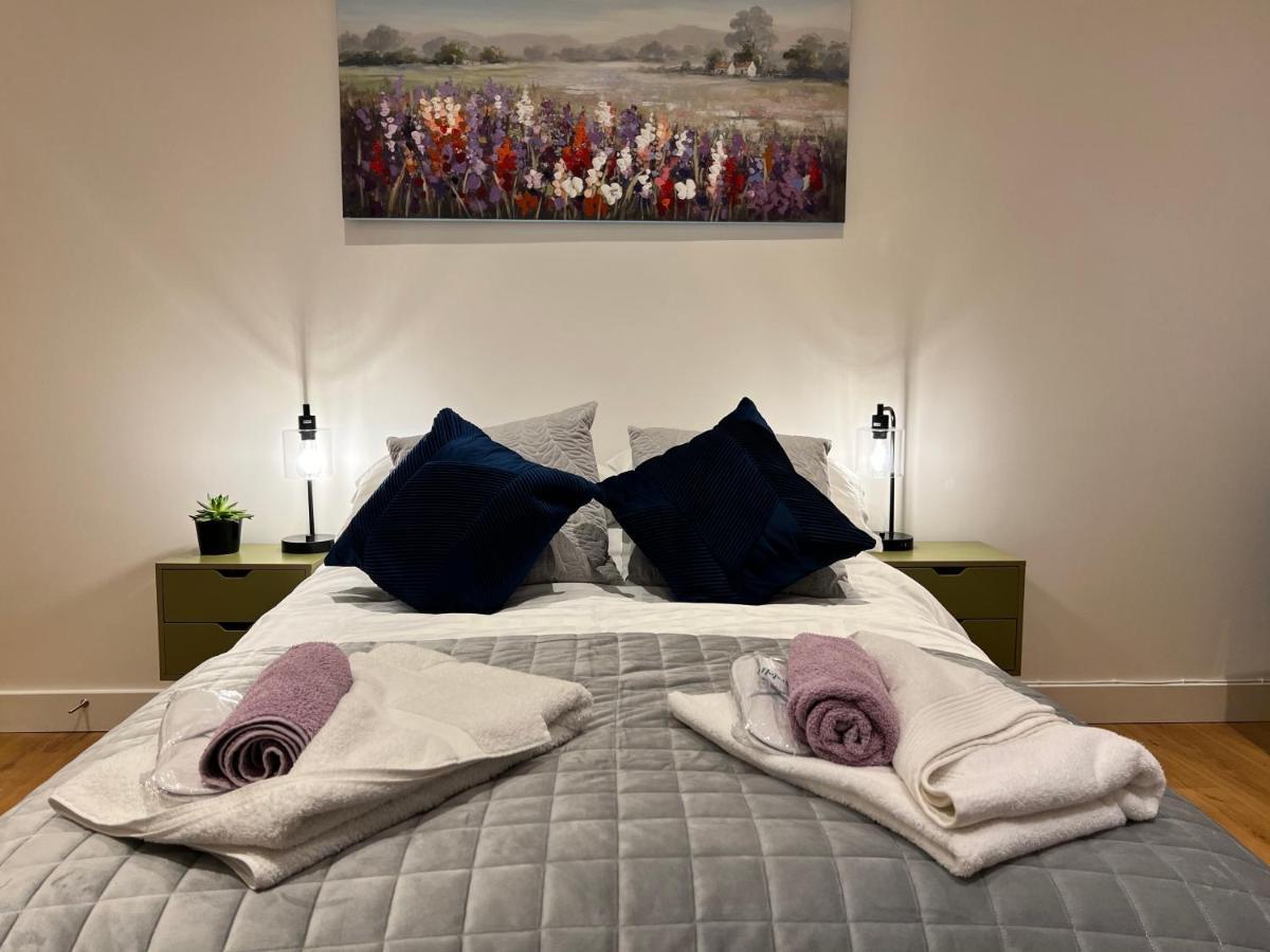 Lavender Retreat Panzió Wrexham Kültér fotó