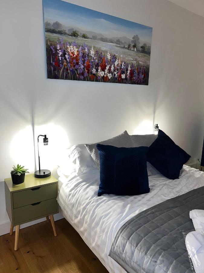 Lavender Retreat Panzió Wrexham Kültér fotó